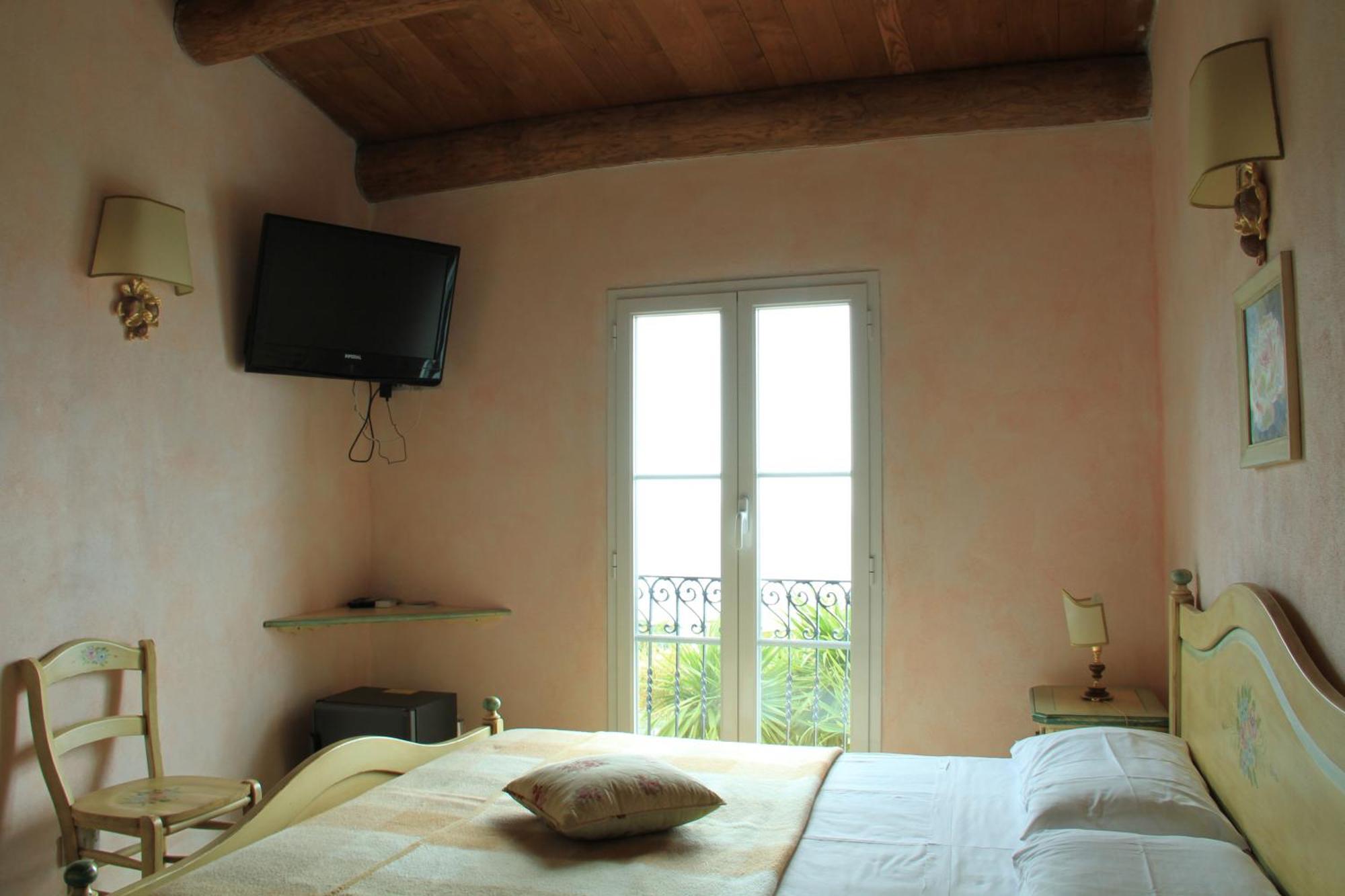 Agriturismo Le Pale โบลยาสโค ภายนอก รูปภาพ