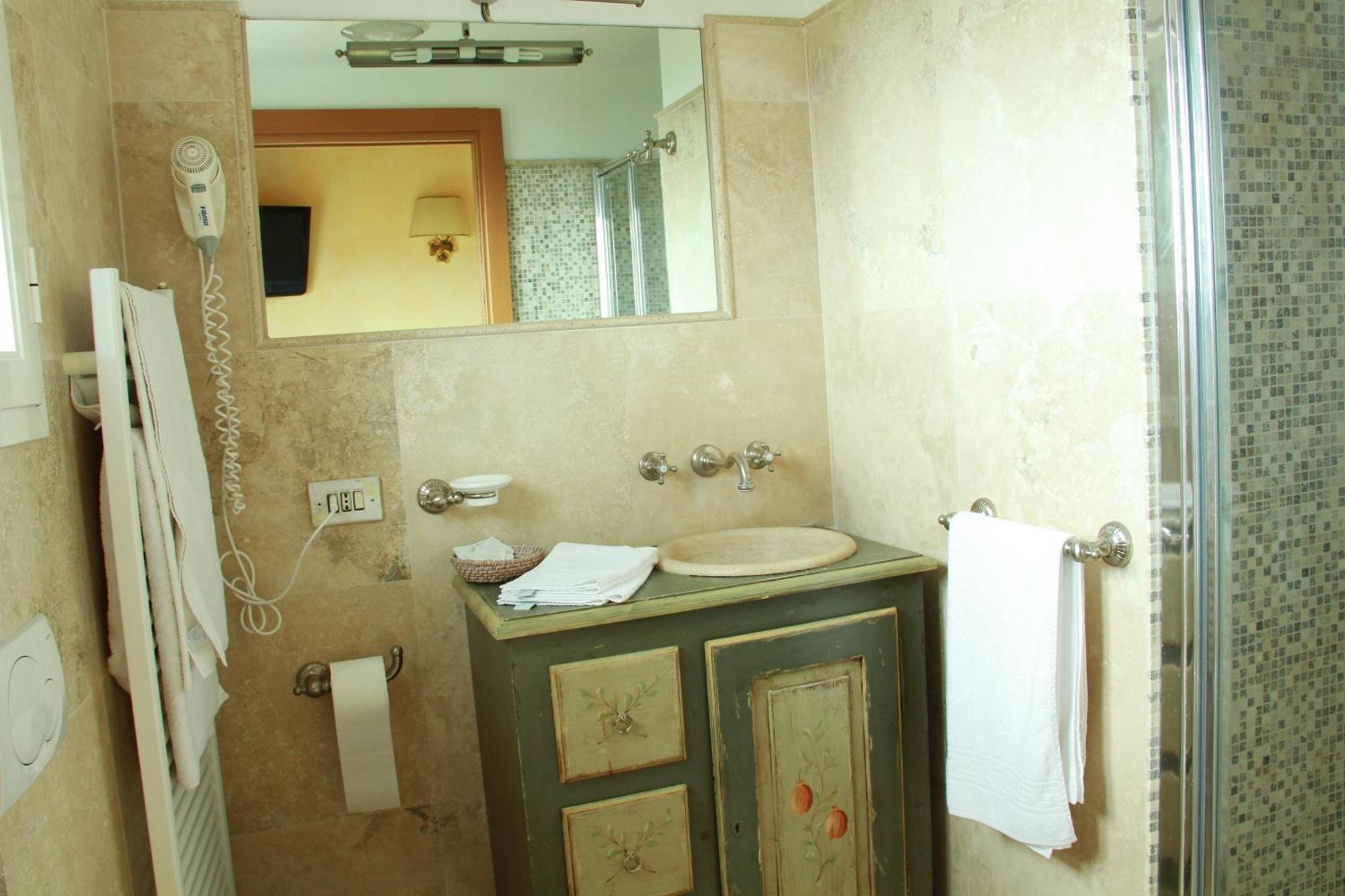 Agriturismo Le Pale โบลยาสโค ภายนอก รูปภาพ